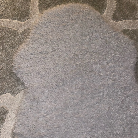 Ikea Faux Sheepskin - Picture 3 of 4